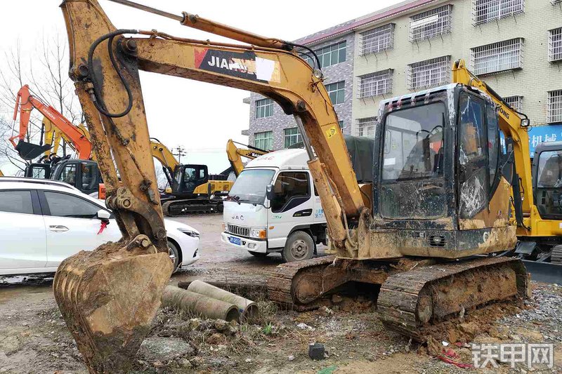 江麓机电CN70-8挖掘机整机外观