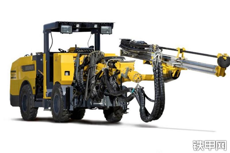 安百拓BoomerS1凿岩台车整机外观