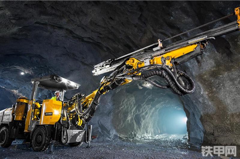 安百拓Boomer 291掘进钻车整机外观