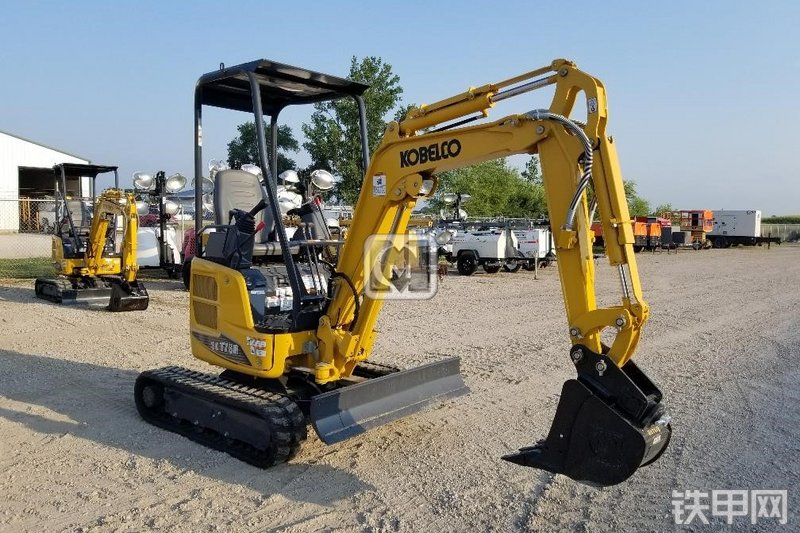 神钢sk17sr5e履带式挖掘机