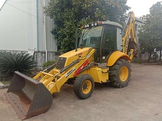 纽荷兰 B95 挖掘装载机