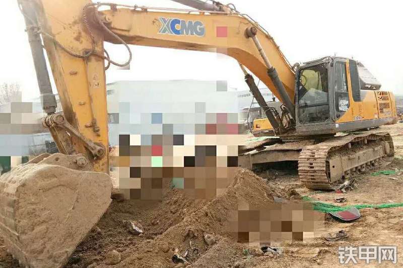 徐工XE370CK挖掘机整机外观