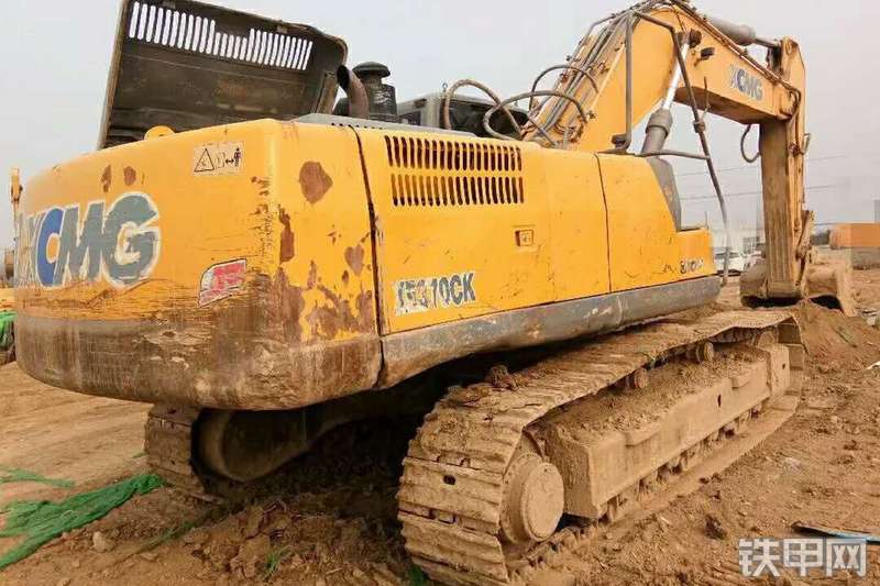 徐工XE370CK挖掘机整机外观