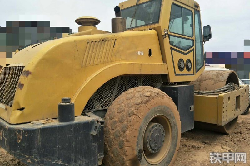 中大yz32d2单钢轮压路机