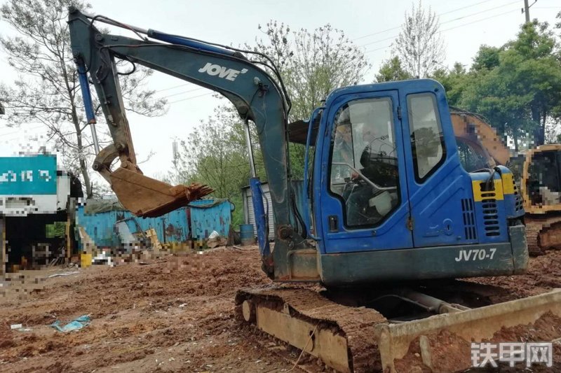 恒天九五jv657履带式挖掘机