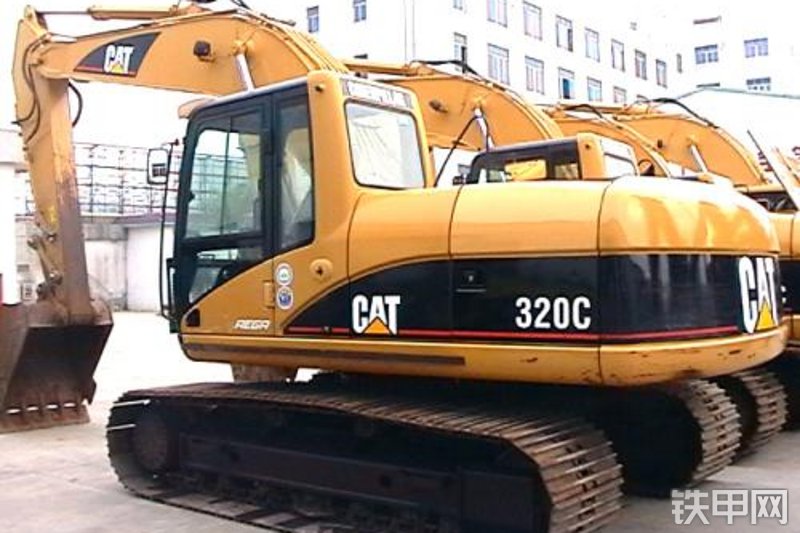卡特彼勒320C挖掘机整机外观