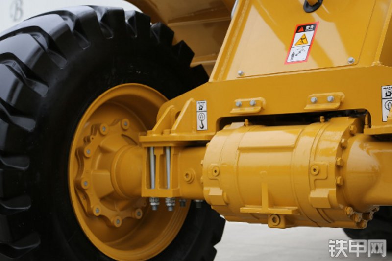 成工CG930K装载机局部