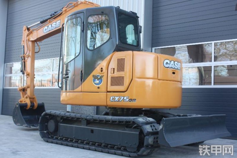 凯斯CX75SR挖掘机整机外观