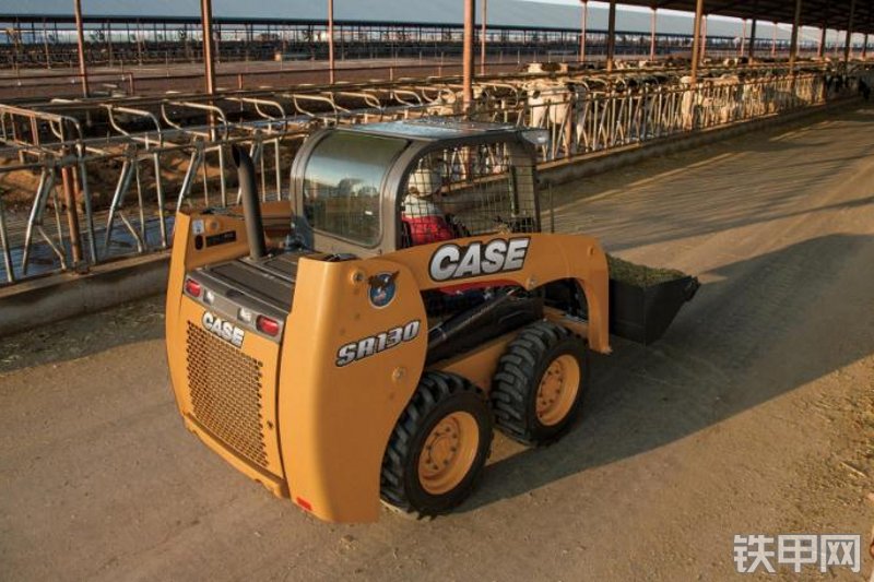 凯斯SR130滑移装载机整机外观
