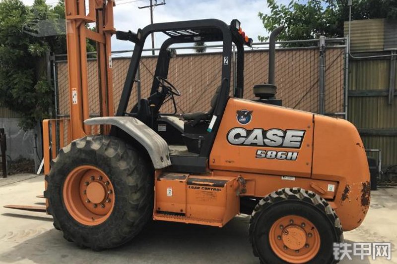 凯斯586H叉车整机外观