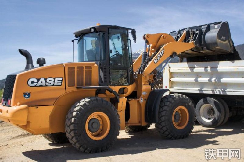 凯斯621F装载机整机外观