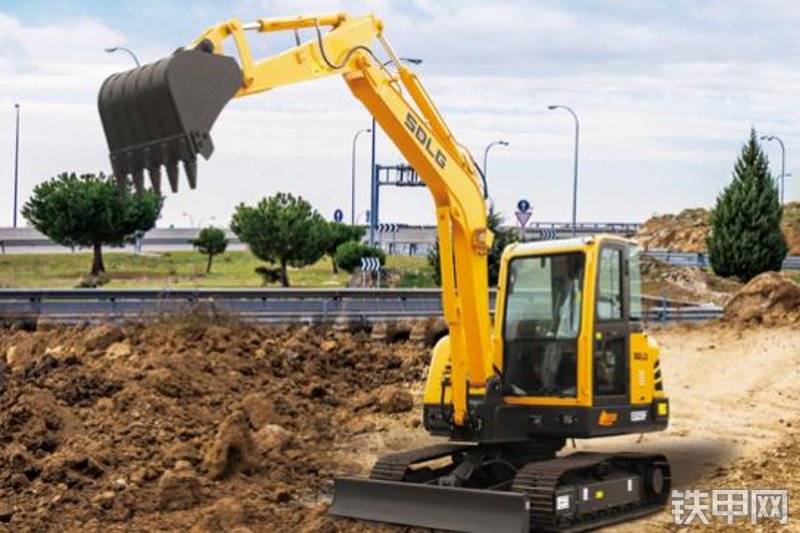 山东临工E655F挖掘机整机外观