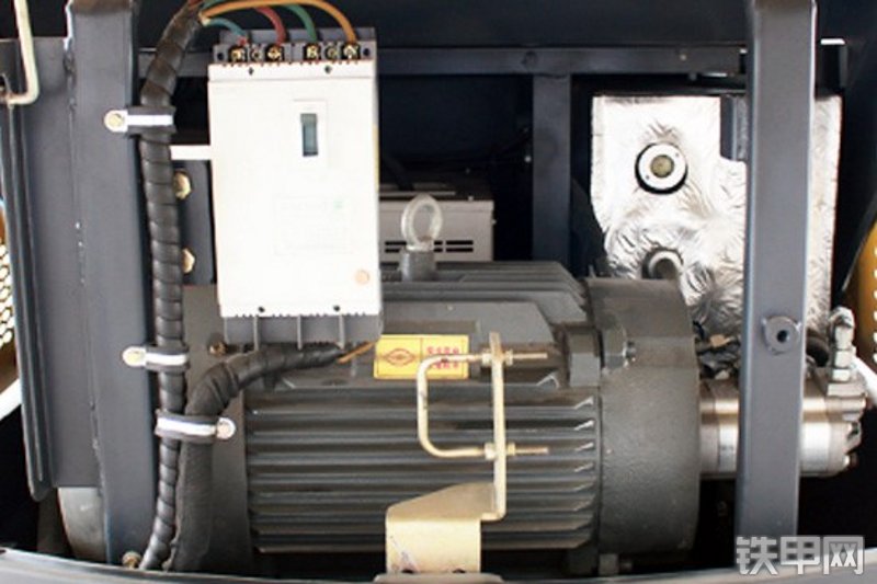 卡特重工CT20挖掘机局部