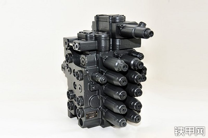 詹阳重工JY615F挖掘机局部