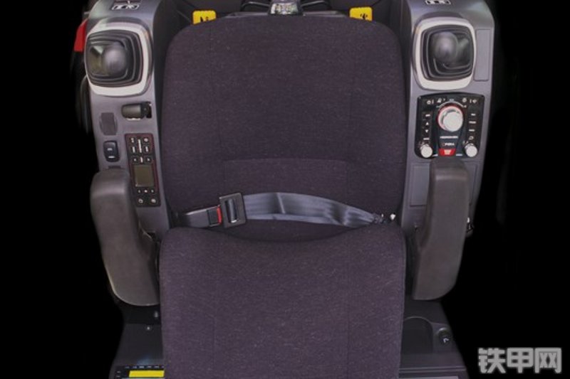 海德堡莱HMK 300 LC PLUS挖掘机局部