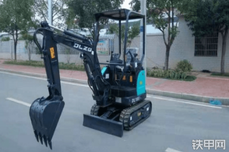 德力DL18X挖掘机整机外观