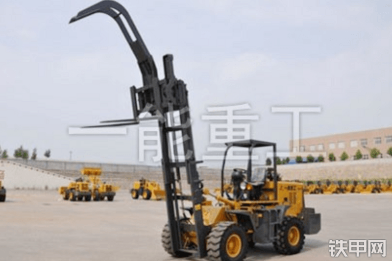 一能重工yn920cdyyggc内燃式叉车