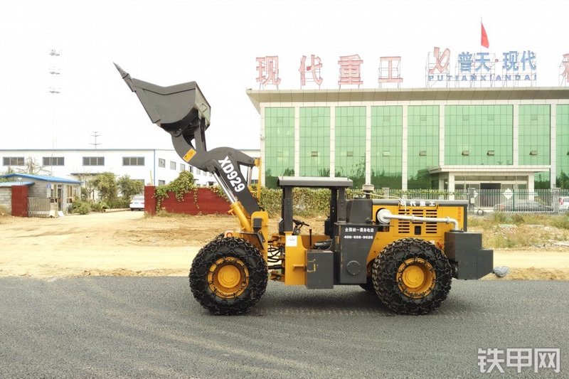 泰安现代重工XD929装载机整机外观
