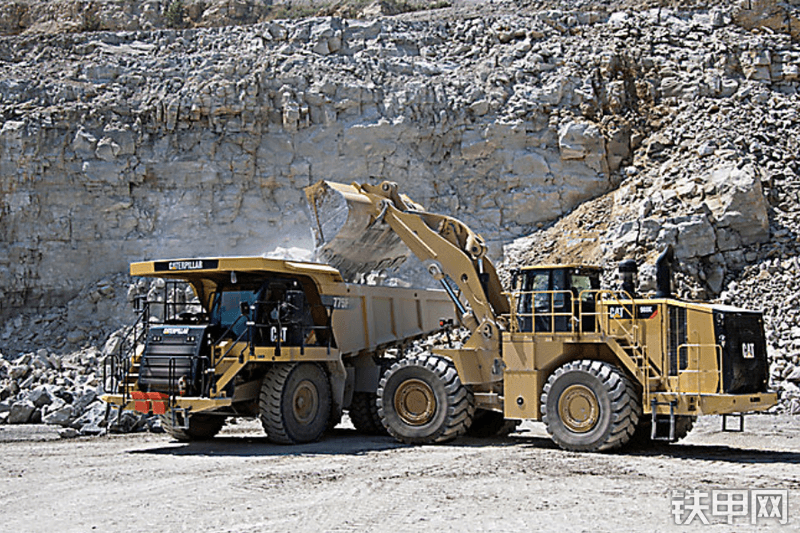 卡特彼勒988K装载机整机外观