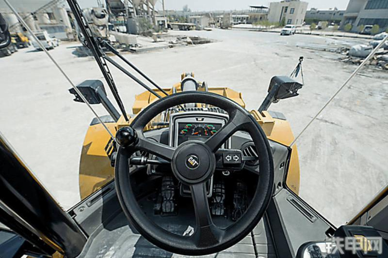 卡特彼勒950L装载机局部