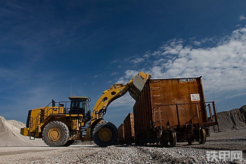 卡特彼勒986K装载机整机外观