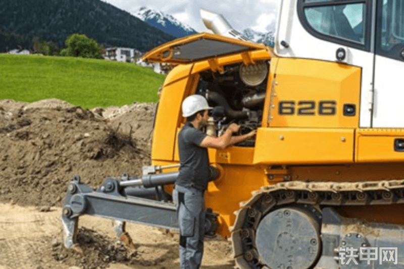 利勃海尔LR626 Litronic装载机整机外观