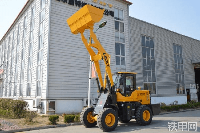 临工重特T933N装载机整机外观