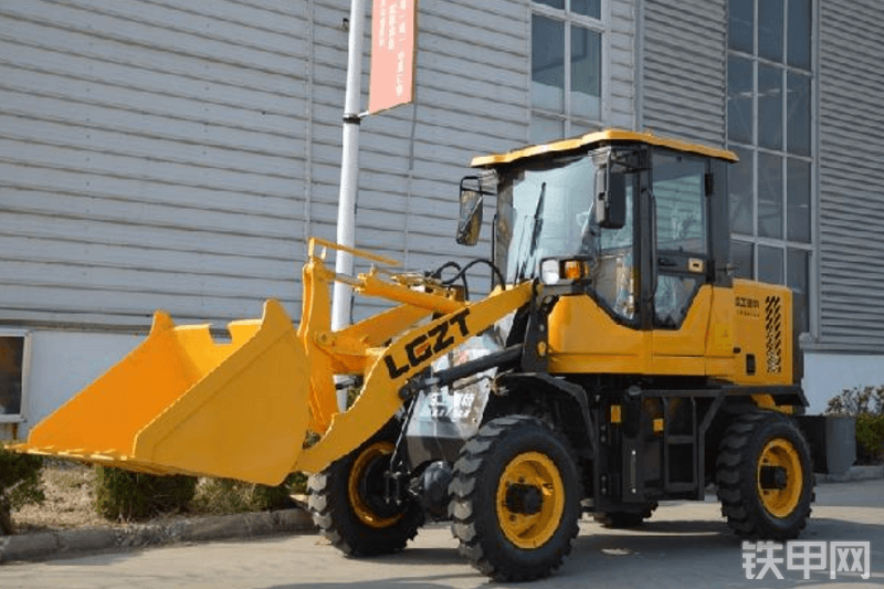 临工重特T915N装载机整机外观