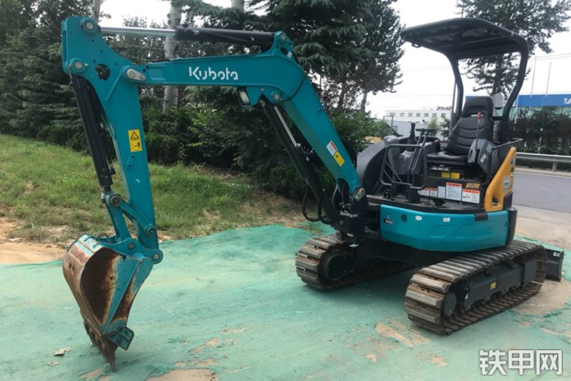 久保田U-30-6挖掘机整机外观