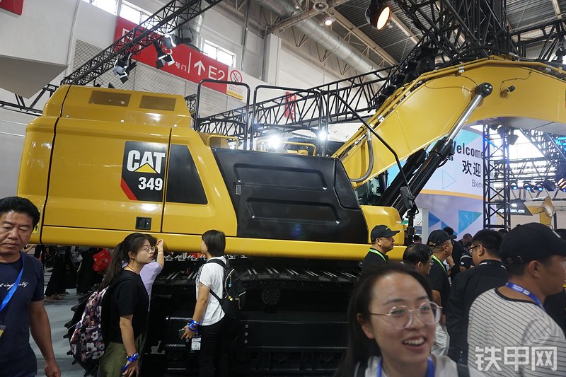 卡特彼勒新一代CAT®349 液压挖掘机局部