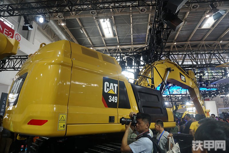 卡特彼勒新一代CAT®349 液压挖掘机局部