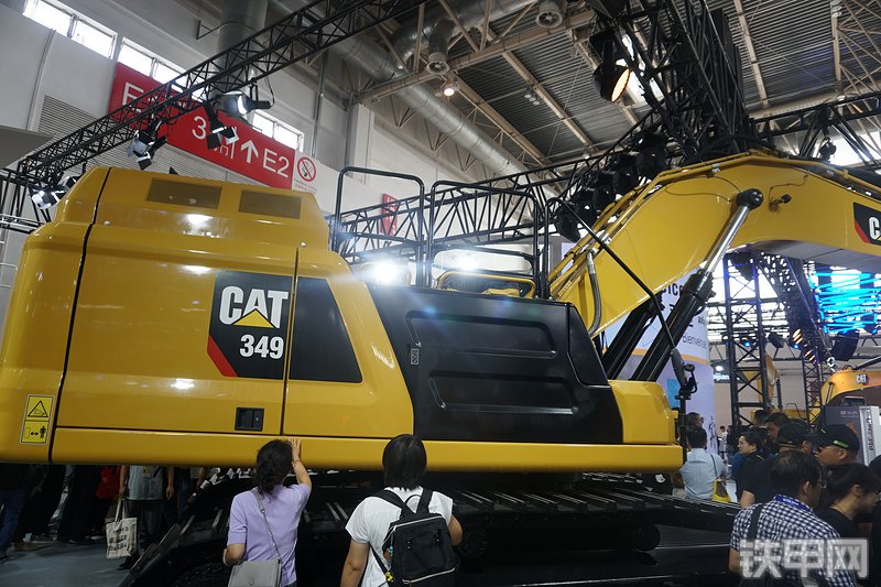 卡特彼勒新一代CAT®349 液压挖掘机局部