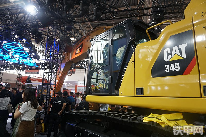 卡特彼勒新一代CAT®349 液压挖掘机局部