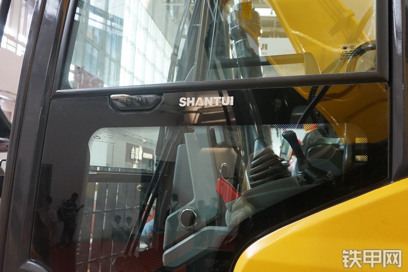 山推SE370LC-9W挖掘机局部