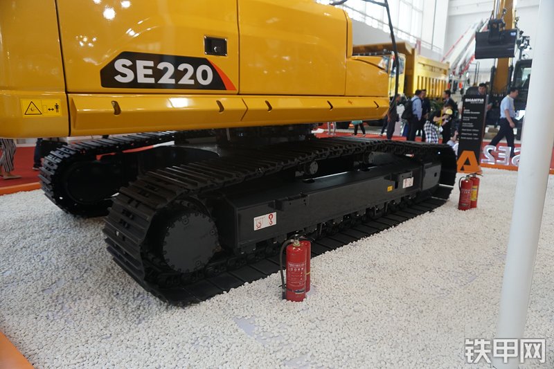 山推SE220-9挖掘机局部