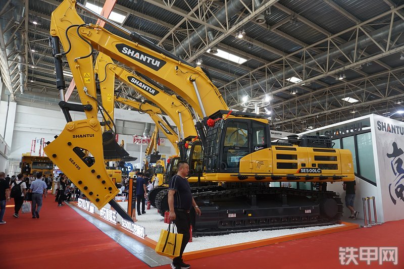 山推SE500LC-9挖掘机整机外观