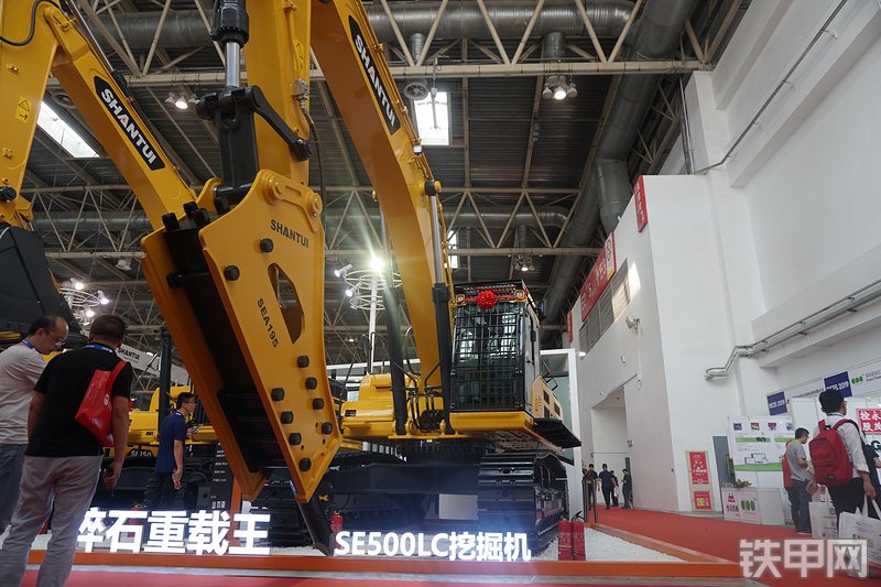 山推SE500LC-9挖掘机整机外观