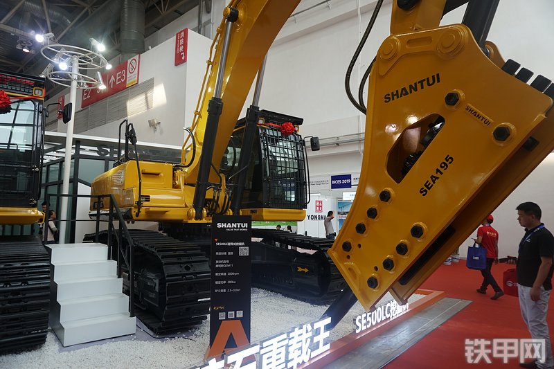 山推SE500LC-9挖掘机整机外观