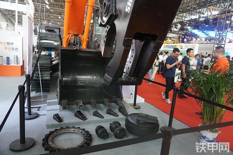 日立ZX360K-5A挖掘机局部