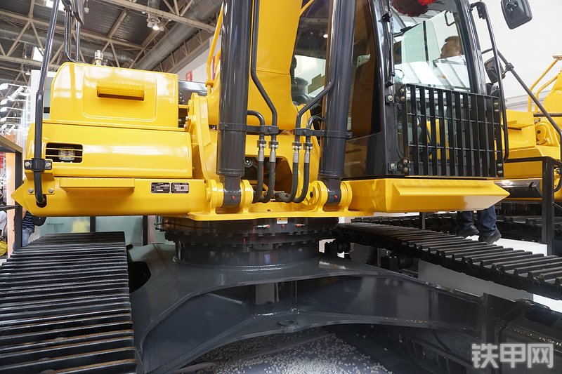 山推SE370LC-9W挖掘机局部