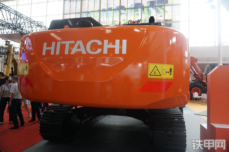 日立ZX360K-5A挖掘机整机外观