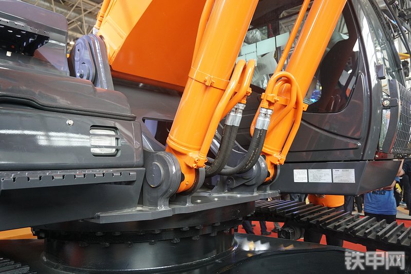 日立ZX360K-5A挖掘机局部