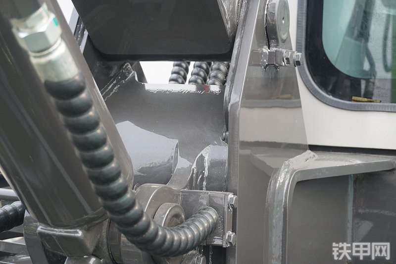 中联重科ZE60E-10挖掘机局部