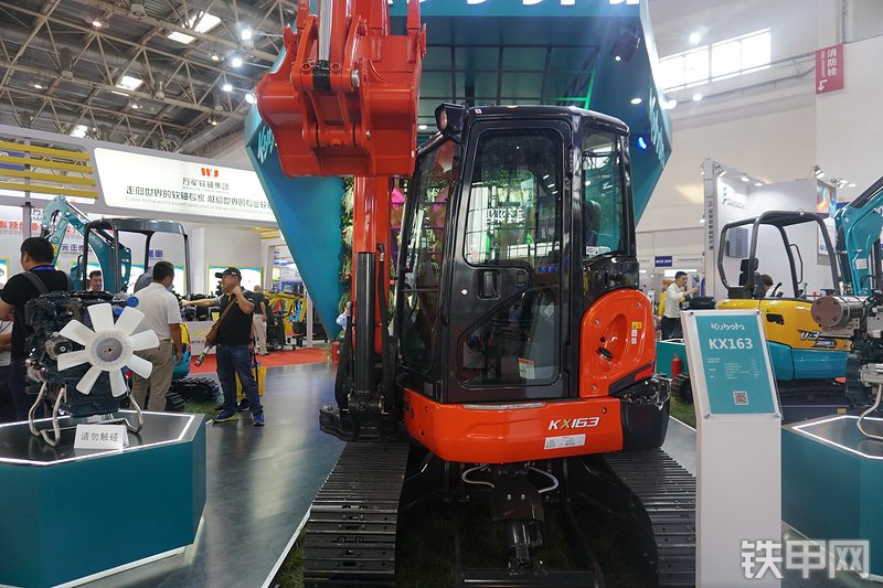 久保田KX163-5挖掘机局部