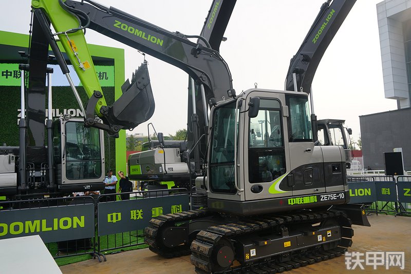 中联重科ZE75E-10挖掘机整机外观