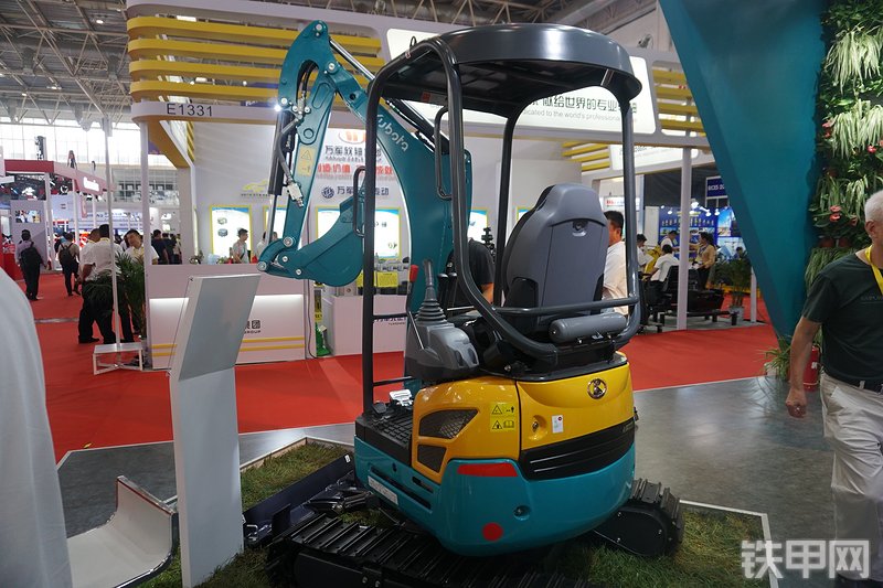 久保田U17-5挖掘机整机外观