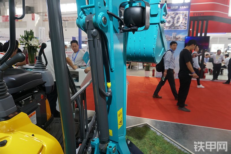 久保田U17-5挖掘机局部