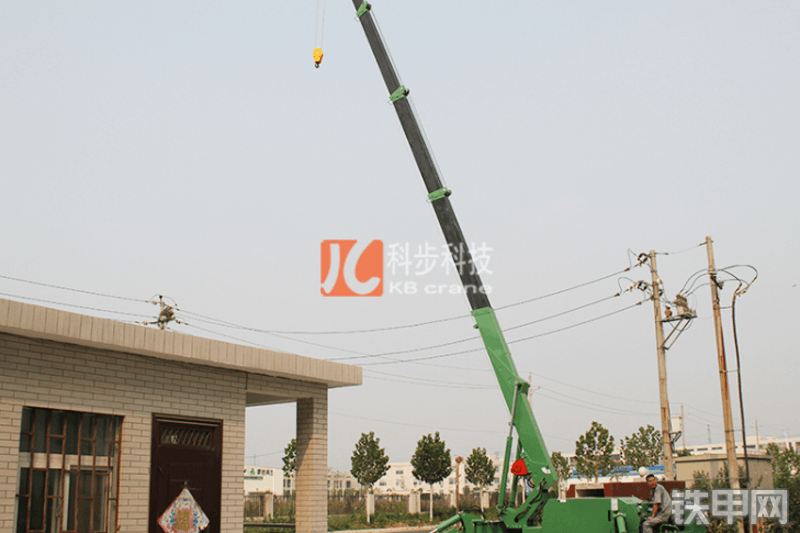 科步KB5.0起重机整机外观
