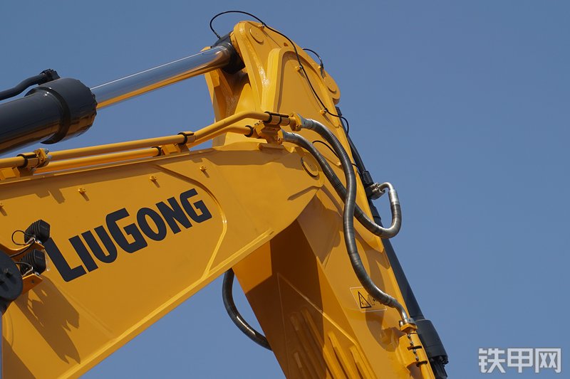 柳工CLG990F挖掘机局部