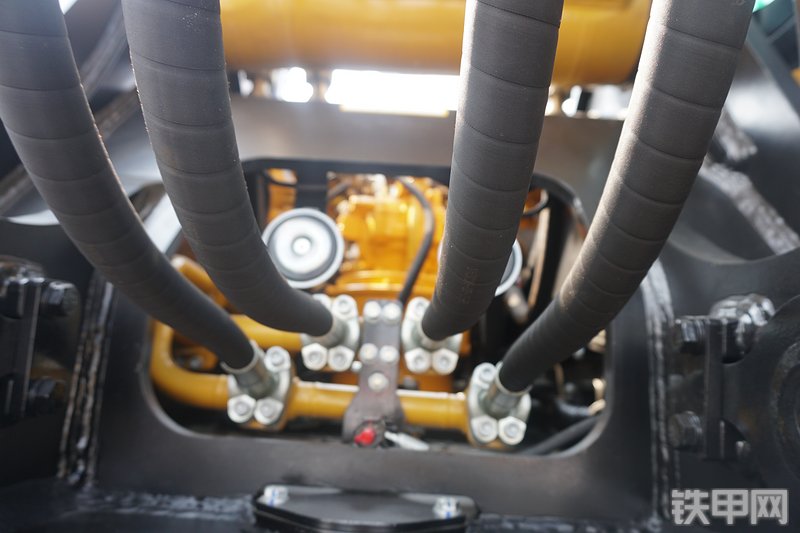 三一重工SY415H挖掘机局部